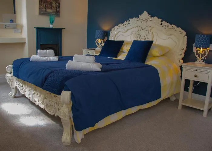 Rose & Crown Rooms