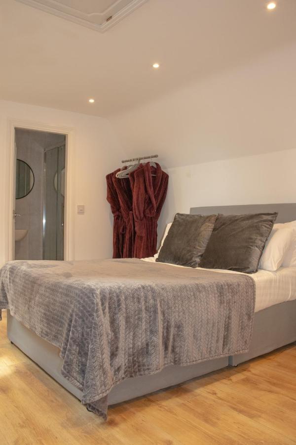 Rose & Crown Apartment Beverley